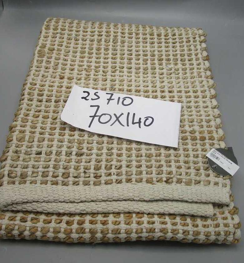 Jute/cotton carpet  #ref: image