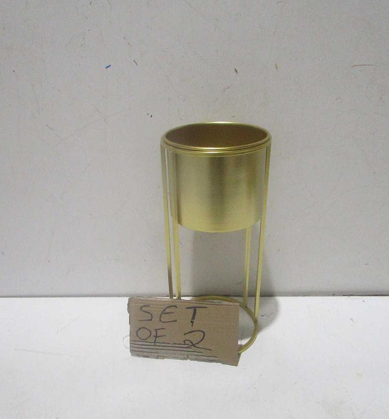 Set of 2 metal flower pot image