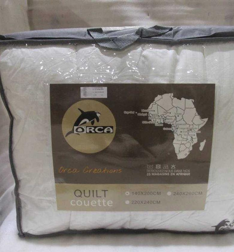 Quilt white jac with pipping image