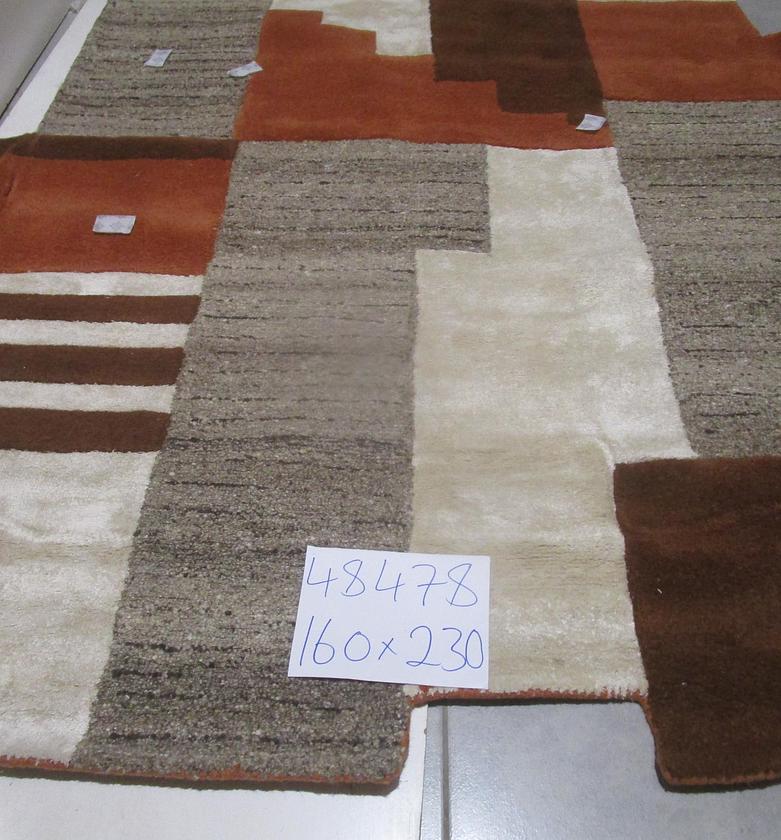 Handtufted wool / polyester image