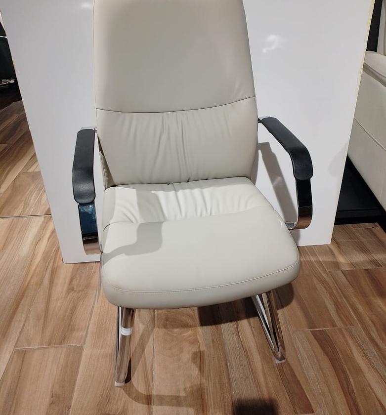 Visitor chair beige-dabaisha05 pu image