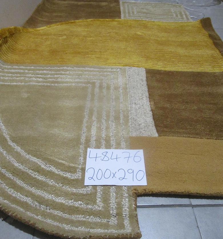 Handtufted wool / polyester image