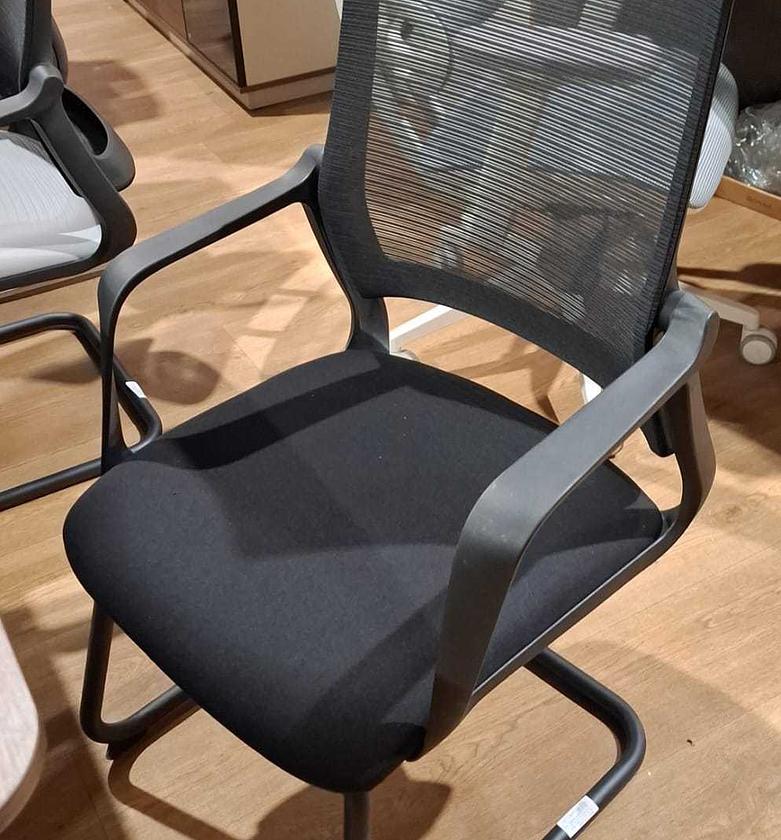 Optima ML-115 Mesh Visitor Chair – Black with Iron Base image