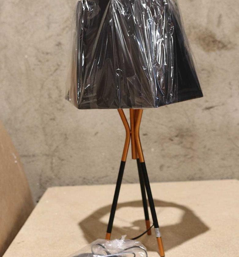 TABLE LAMP
WO BULB E27 image
