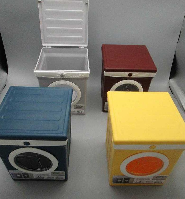 RED GRAY BLUE YELLOW BOX image