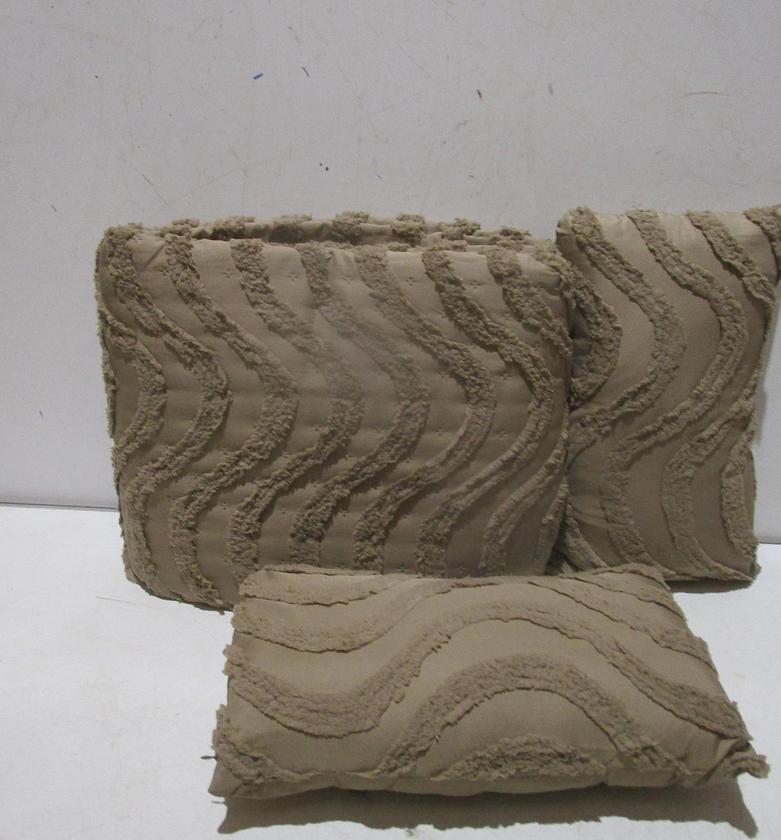 Quilt taupe 240x260+2x50x70cm +2x30x50cm image