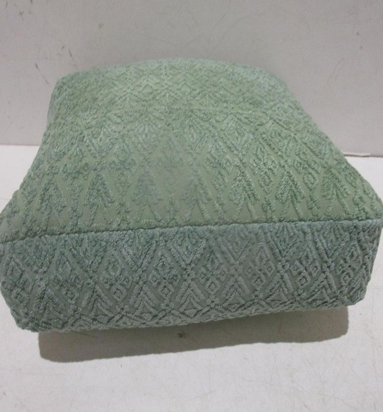 Pouf cotton and polyester image