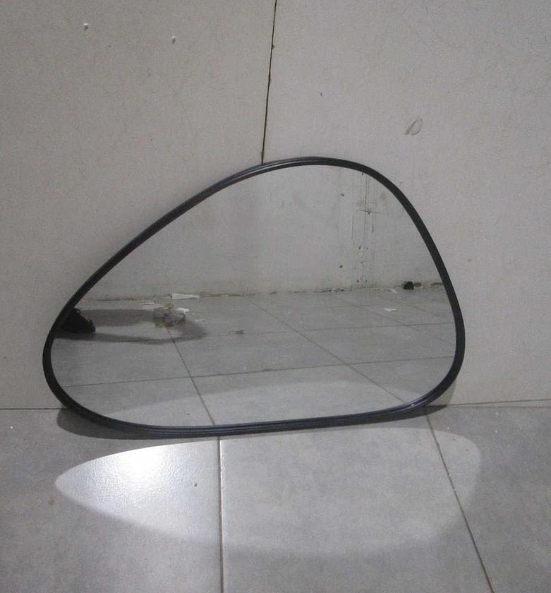 Mirror glass 3mm iron frame image