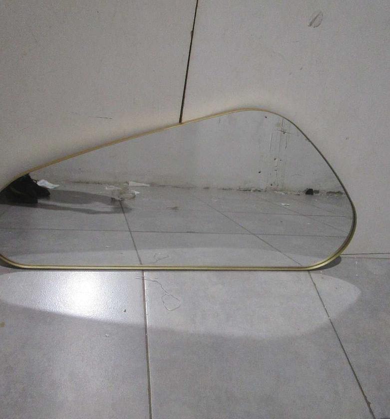 Mirror glass 3mm iron frame image