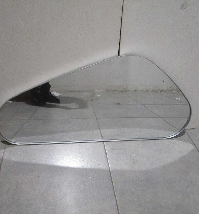 Mirror glass 3mm iron frame image