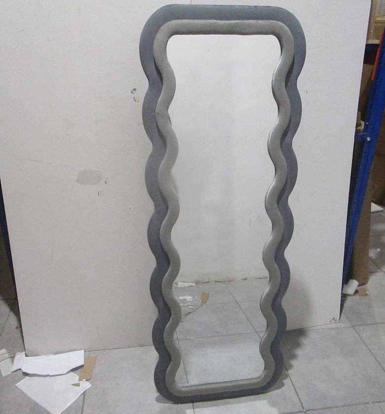 Mirror, full-length bi-color 3mm image