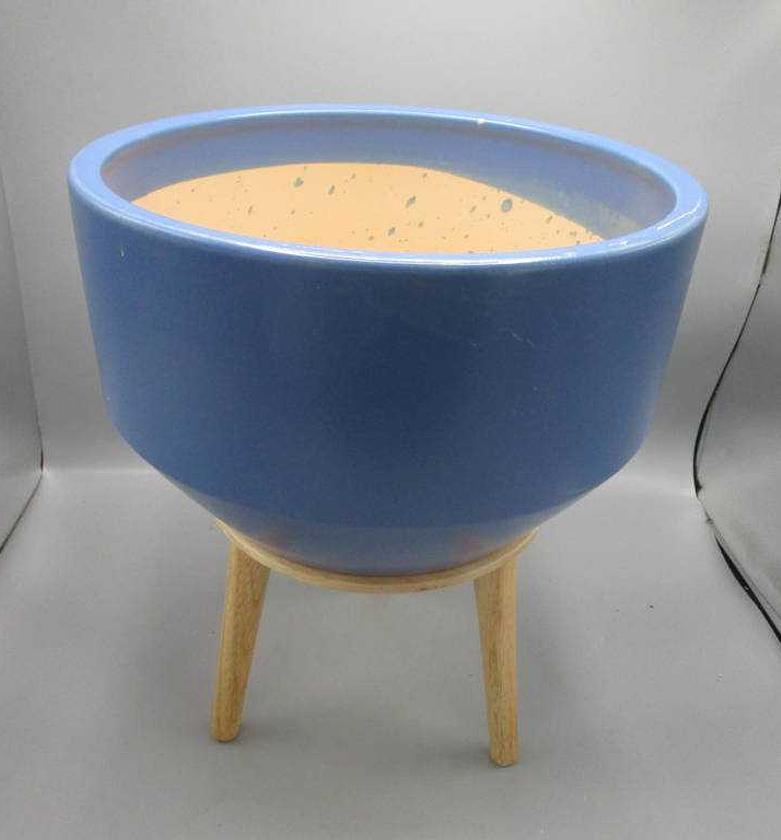 13"PLANTER WITH WOOD STAN image