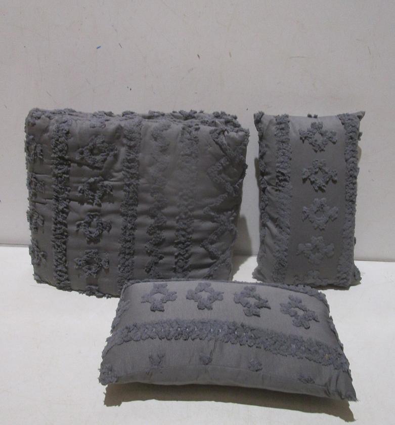 Quilt grey 240x260+2x50x70cm +2x30x50cm image