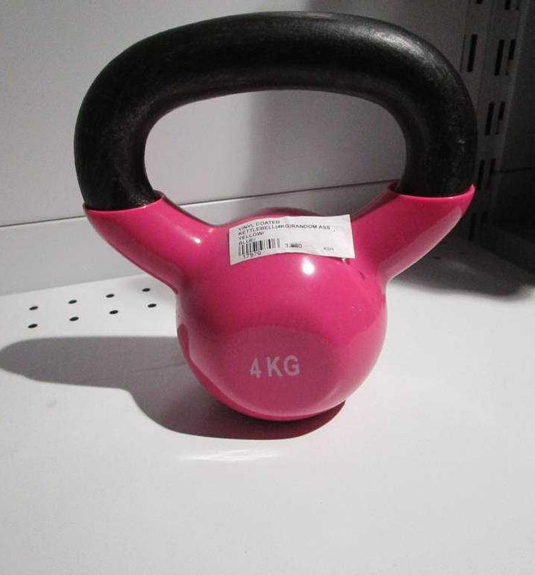 Kettlbell vinyl coated (4kg)random image