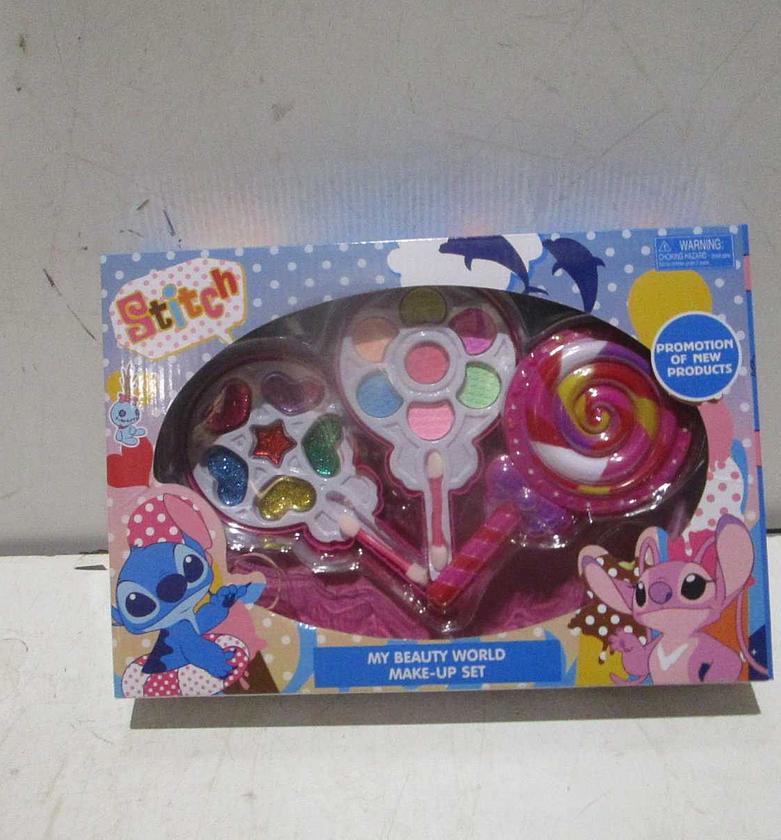 Stitch makeup set image