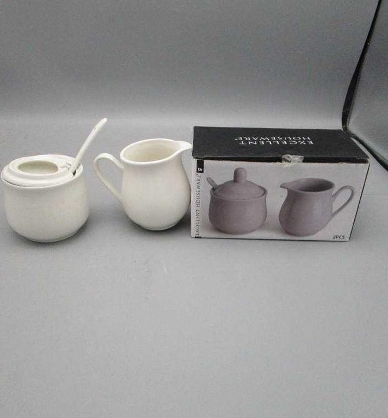 CREAMER SET PORCELAIN image
