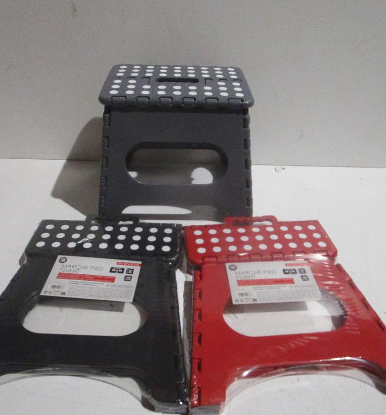 Step stool foldable 3 assorted image