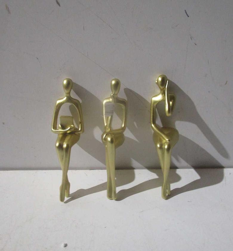 Statue 3 model assorted gold image