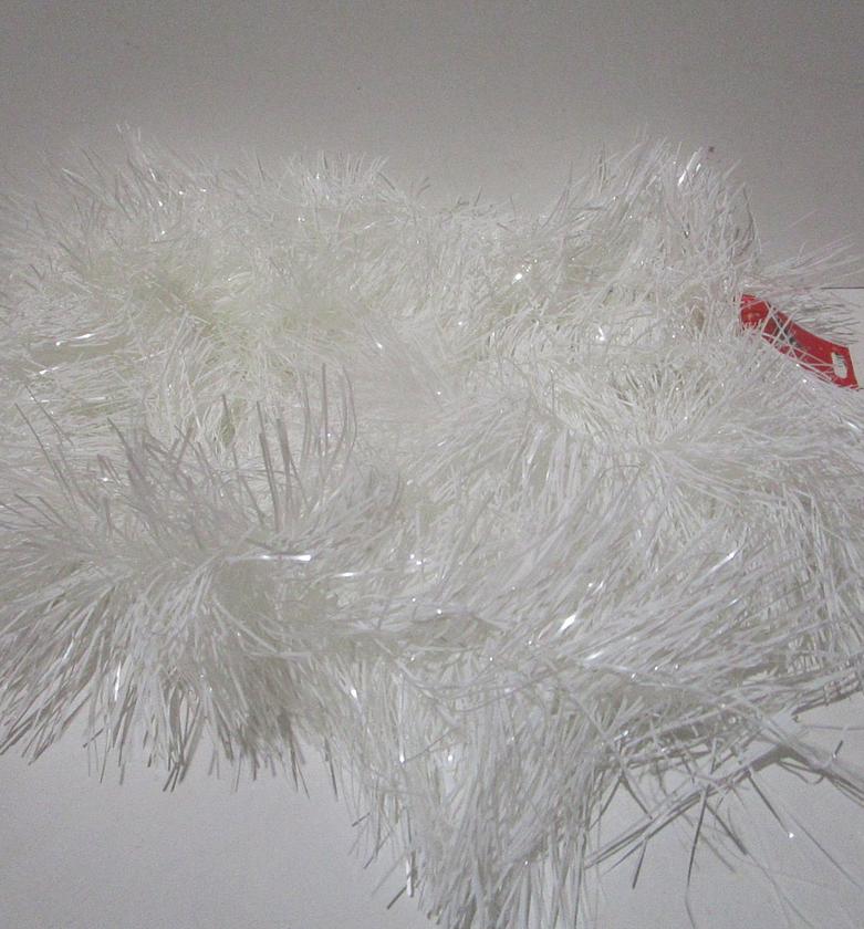 Glossy garland pet packing: image