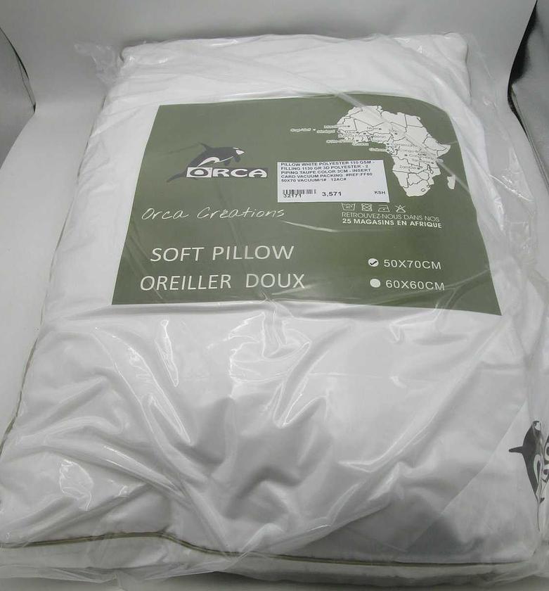 Pillow white polyester 110 image