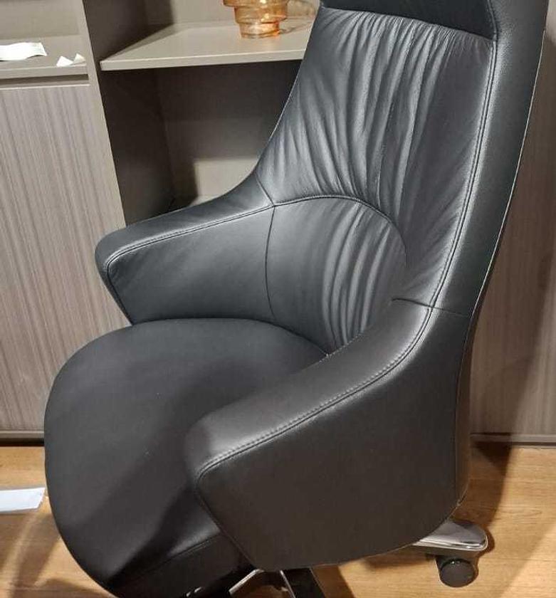 A8 Executive High-Back Leather Office Chair image