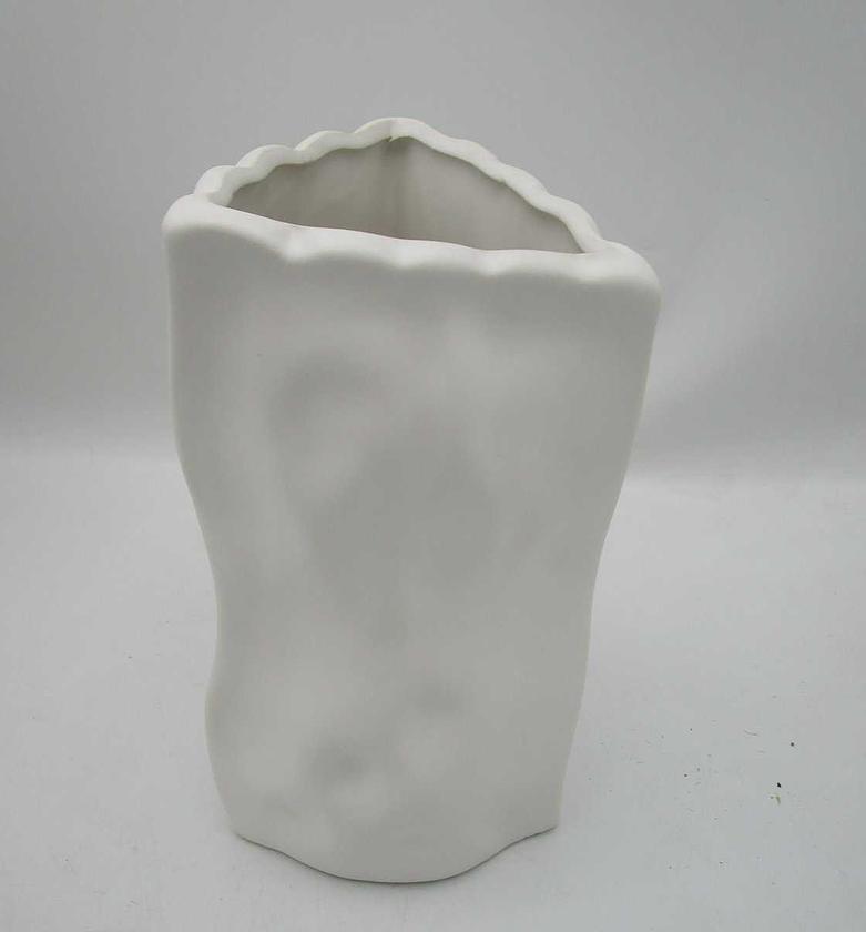 Vase  #ref:sh220514-9 10. image