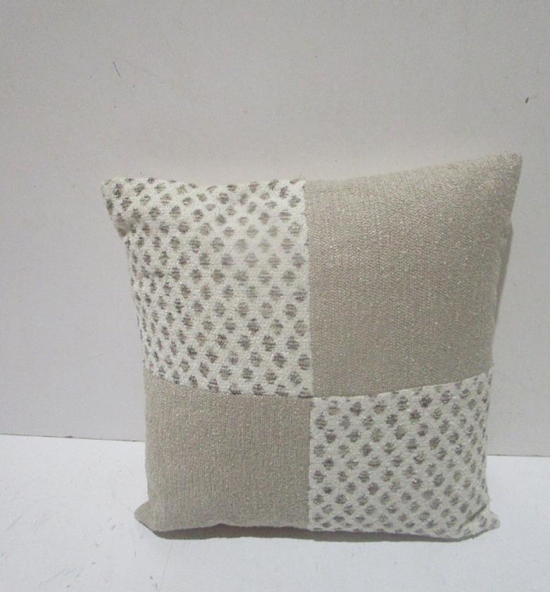 Cushion 45x45cm with no fringe image