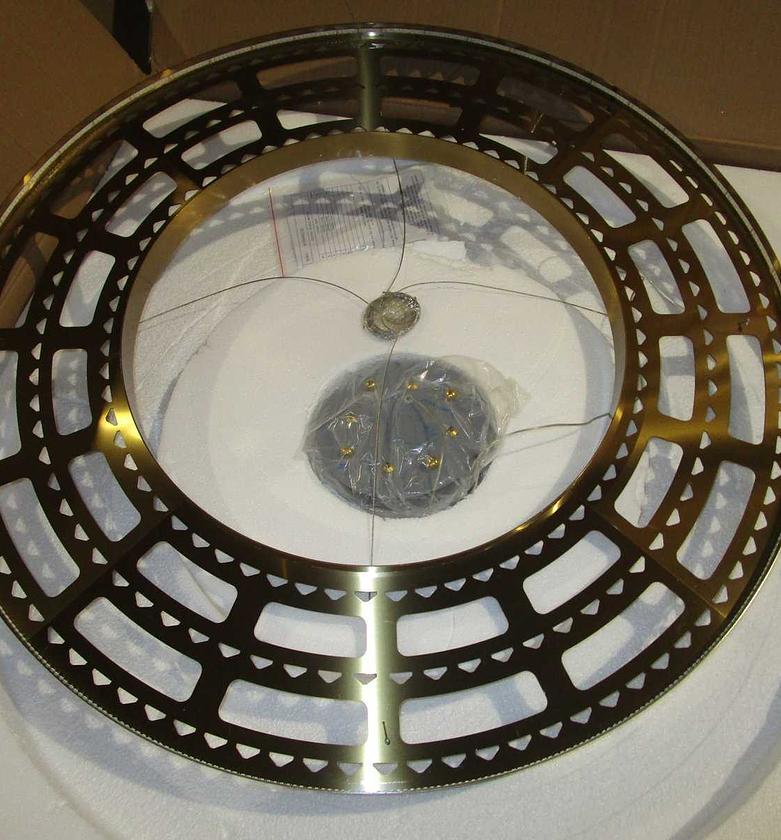 Ceiling lamp gold 105*105 image