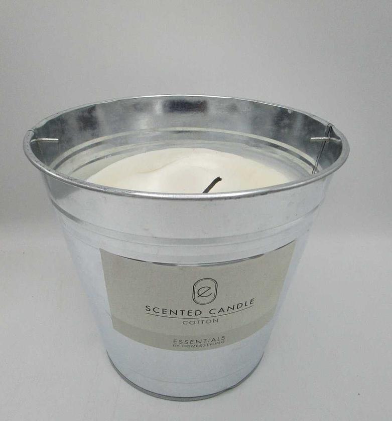 Candle wax scented in tin image