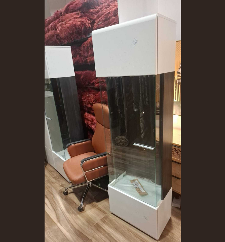 Showcase melamine faced chipboard image