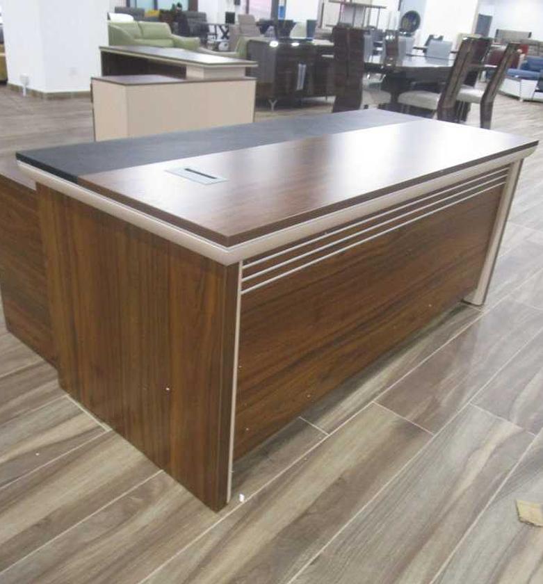 OFFICE TABLE 180X80X76 CM image