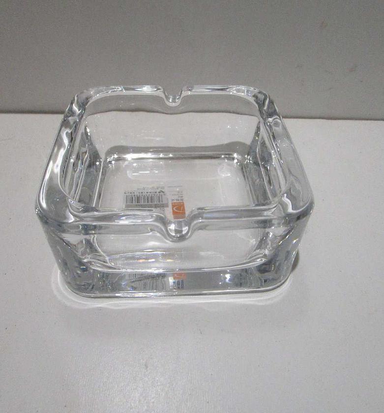 Ashtray packing: 1pcs in 1 image