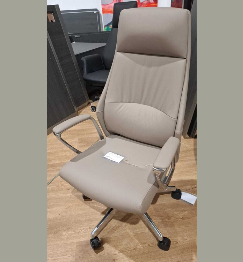 High back office chair half leather made image