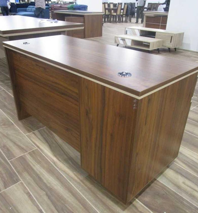 OFFICE TABLE 140X60X75 CM image