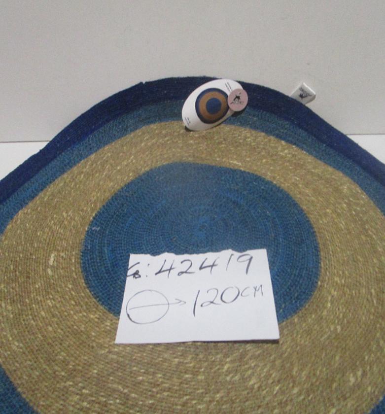 Round carpet of natural sea image