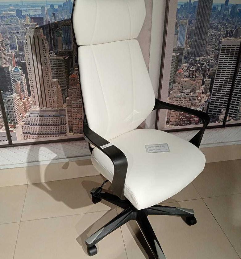 High back office chair black image