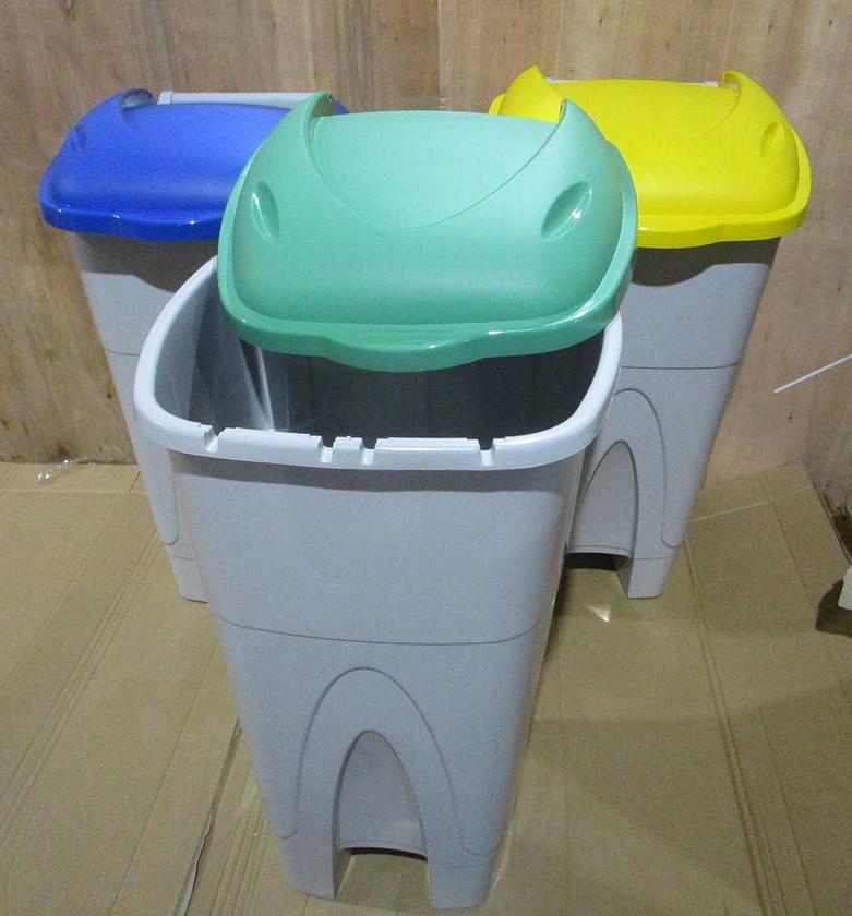 Dustbin assorted set 110l image