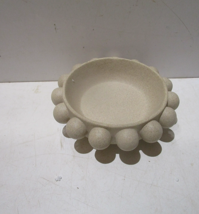 Bowl w ball, 1247g resin image