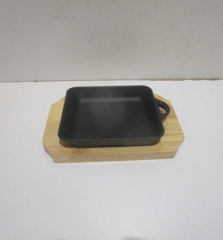 Cast iron plate+wooden base image