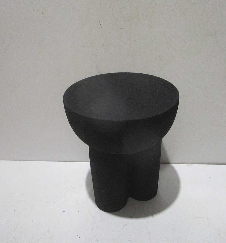 End table  black image