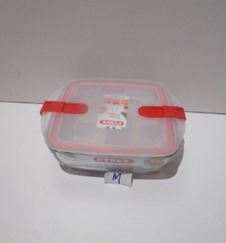Storage dish square with lid image