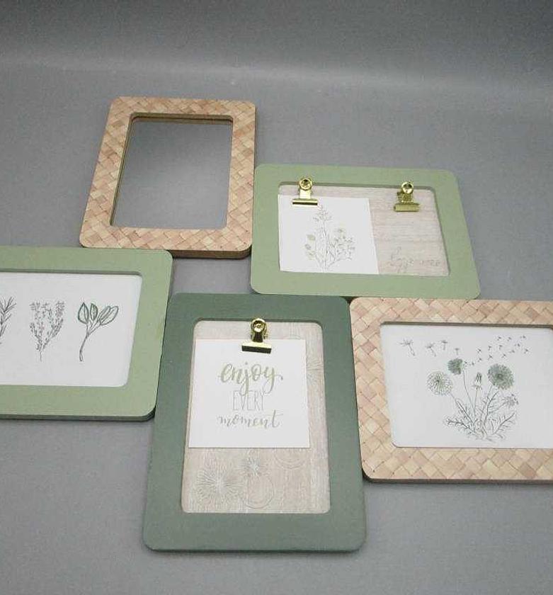 Photo frame with mirror image