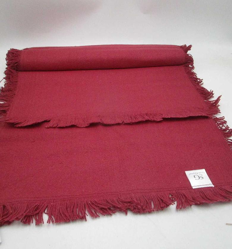 Table runner maha red 38x140 image