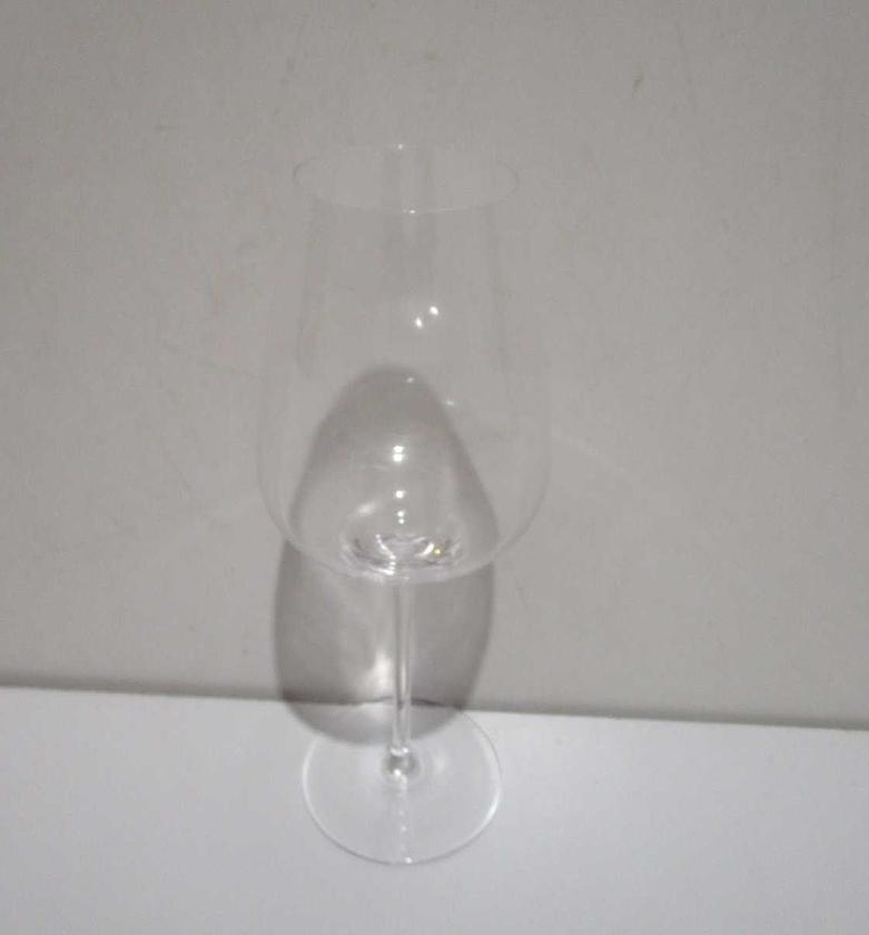 Glass wine cup transparancy image