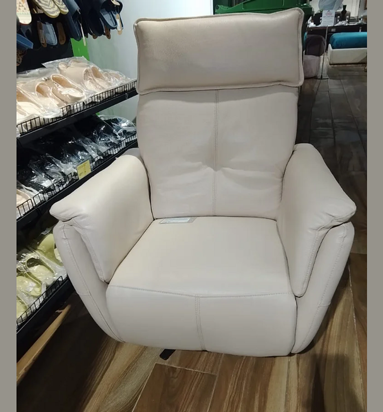 ER 837 Armchair image