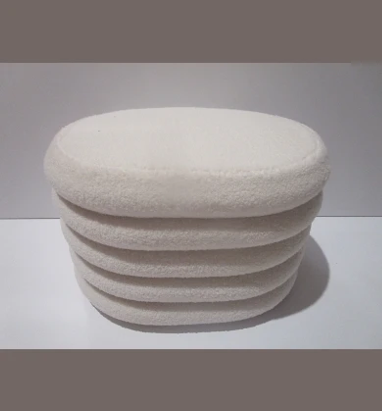 Ottoman giulia wht boucl trunk image