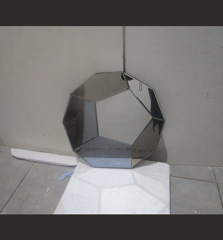 Mirror clear glass center image