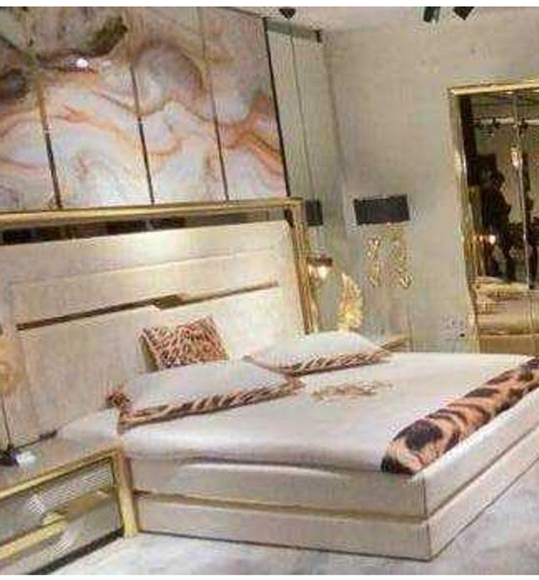 HERMES HEBS8490 Luxury Fabric Bedroom Set with Storage image