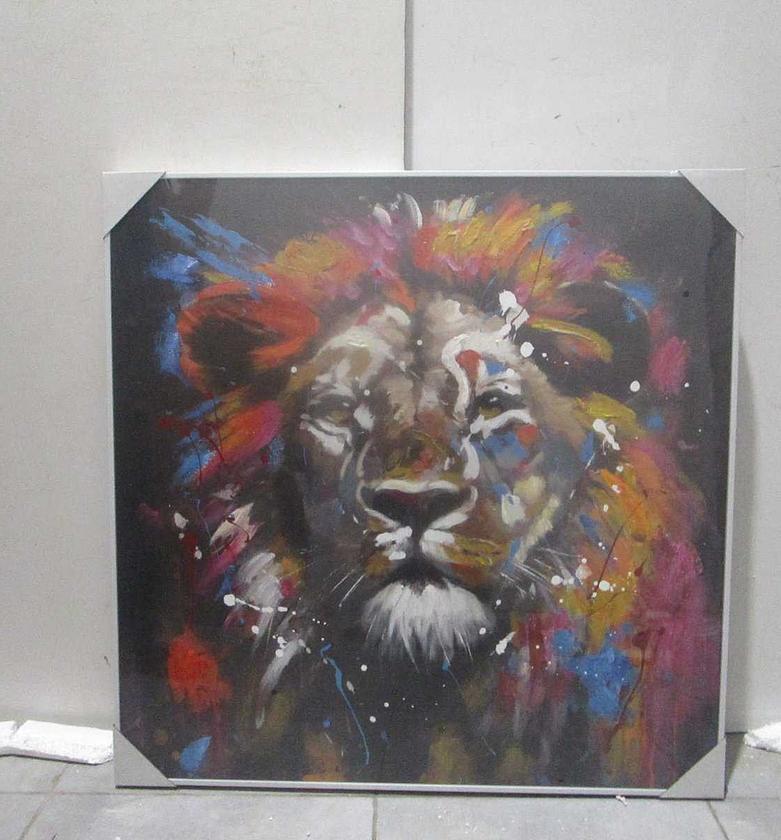 Canvas lion design with ps image