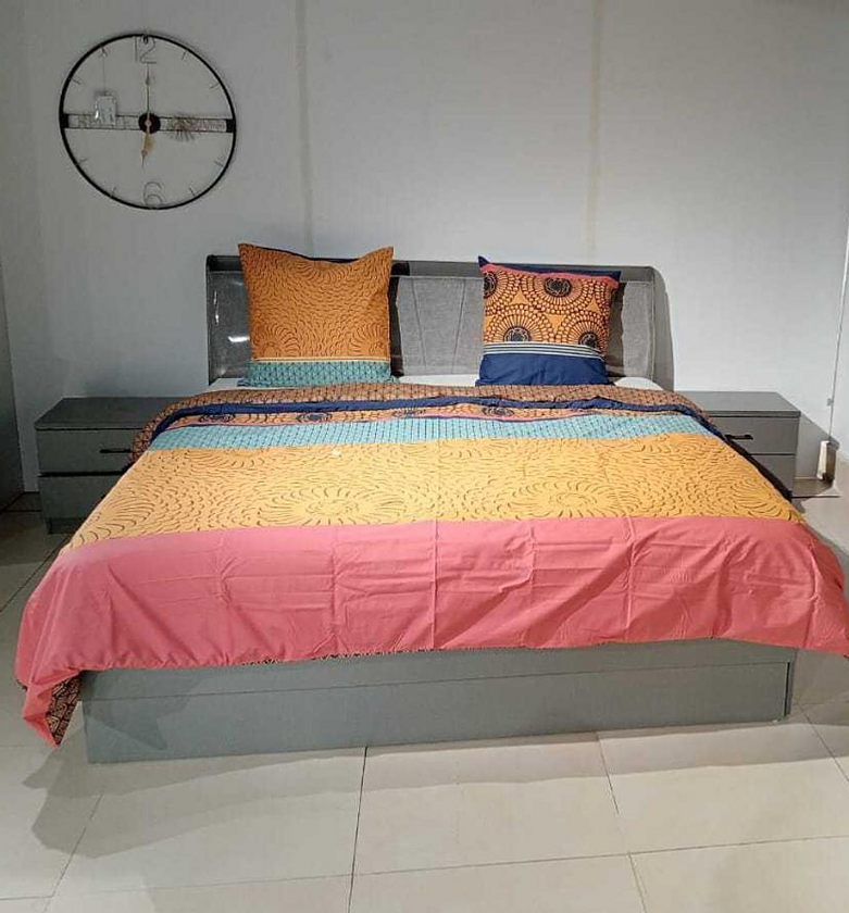 912-8 Grey Fabric Bedroom Set image